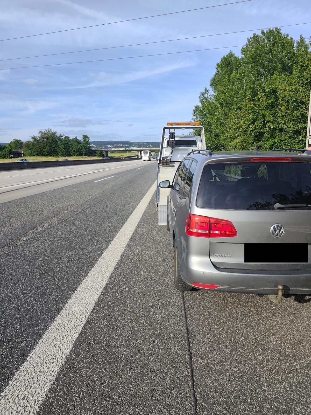 Abschleppdienst auf der A48 – Friesen Automotive Neuwied